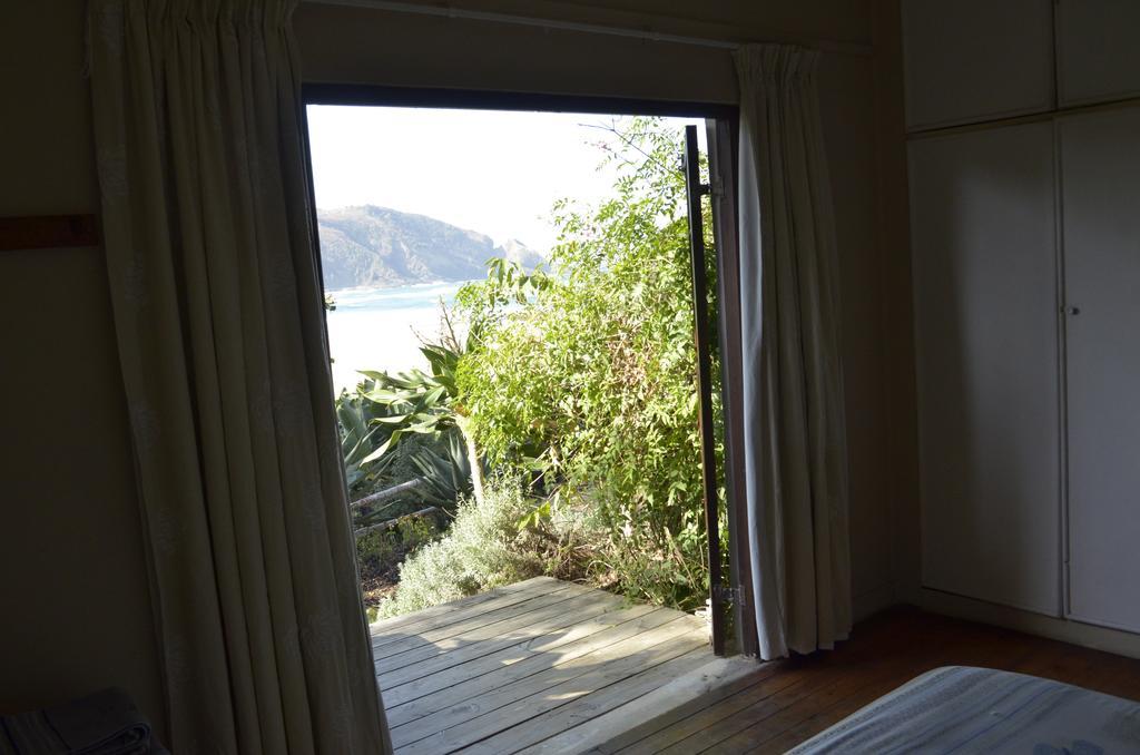 The Lodge On The Beach Port Saint John's Ruang foto
