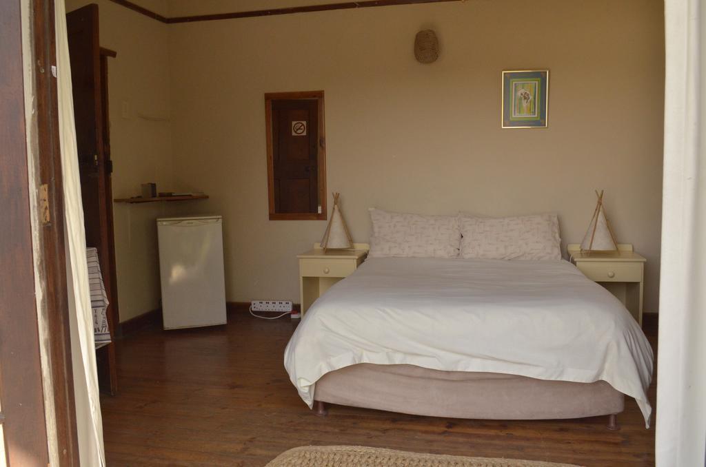 The Lodge On The Beach Port Saint John's Ruang foto